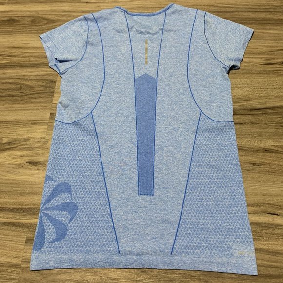 Nike | Women's DRI-Fit TShirt Size Large - Picture 5 of 5